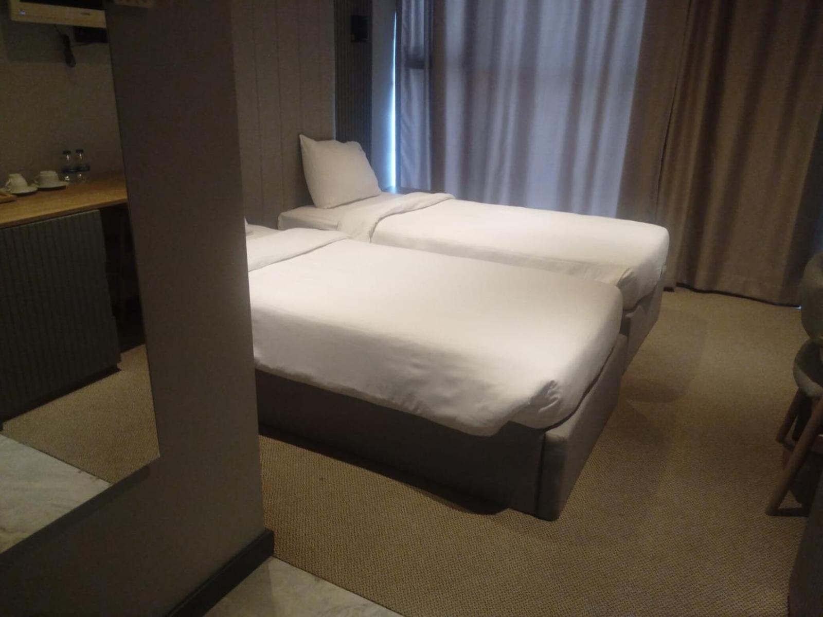 Sherlock Homes Otel 4*